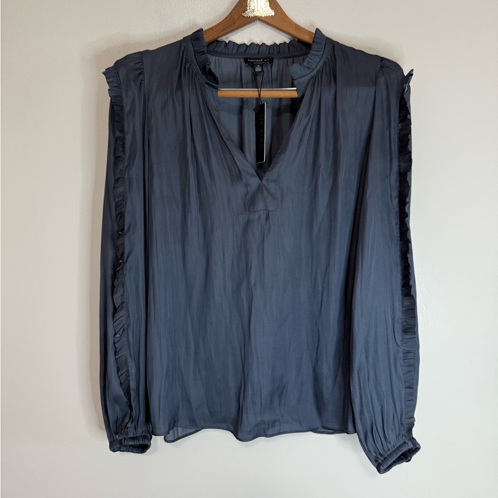Current Air Anthropologie NWT  Dark Gray Ruffle Trim V-Neck Blouse Size medium